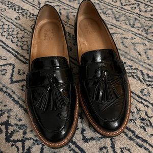 Patent leather platform naturalizer loafers